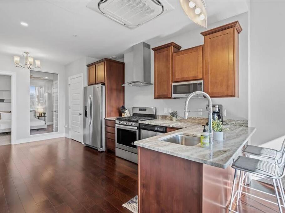 Cozysuites Dream 1Br, Ppg Paints Arena, Pitts Pittsburgh Exteriör bild